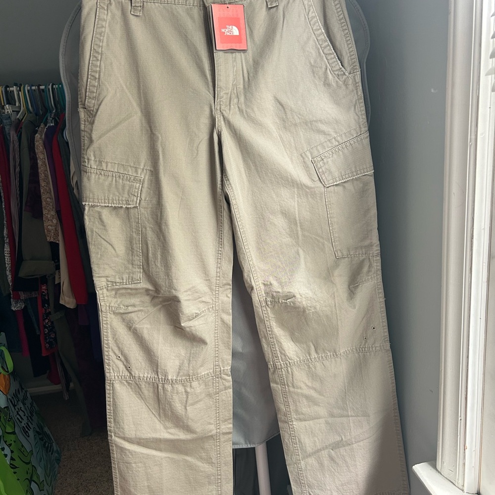 The North Face Men's 32 Dune Beige Ripstop J5 Cargo Pants